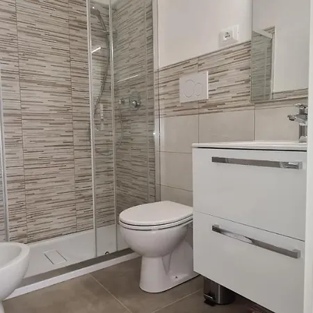 House Of Miti - Homy 5 Terre Apartment *